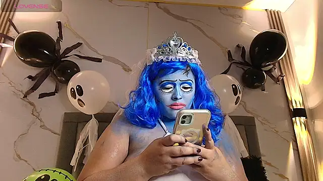 Nina Rouge7 online show from 10-31-25, 08:32