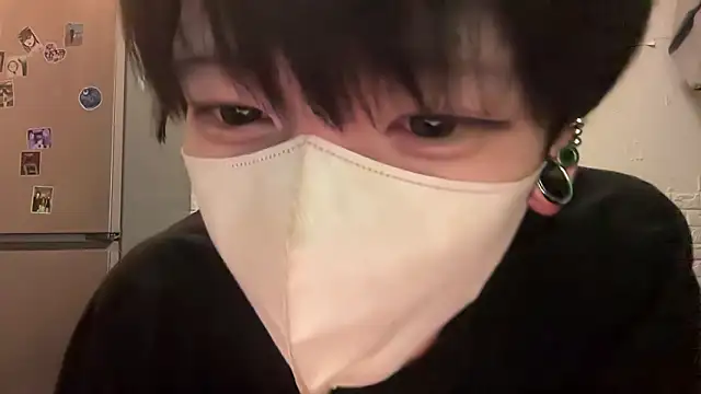 Snapshot of tora3220 chatting on 10-30-25, 01:34 tora3220 online show from 10-30-25, 01:34