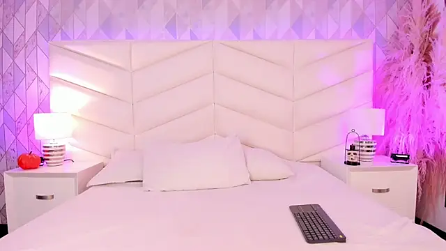 Snapshot of Charlotte_hall_ chatting on 10-11-25, 03:39 Charlotte hall  online show from 10-11-25, 03:39