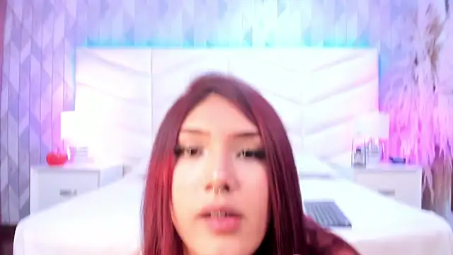 Snapshot of Charlotte_hall_ chatting on 10-15-25, 04:23 Charlotte hall  online show from 10-15-25, 04:23