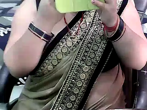 BABITA KUMARII online show from 04-26-26, 05:21