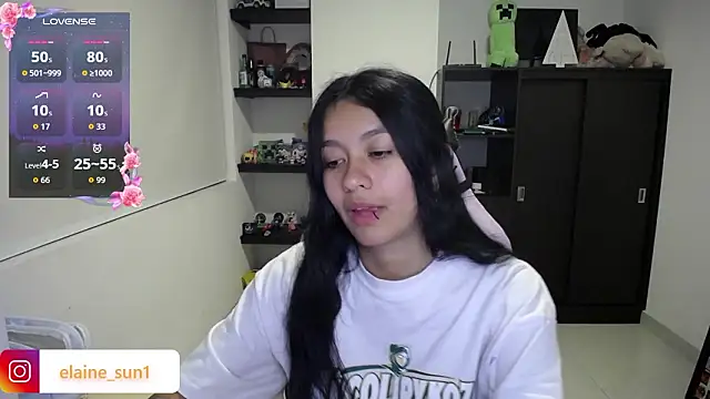 Snapshot of elaine_sun1 chatting on 03-14-26, 12:17 elaine sun1 online show from 03-14-26, 12:17