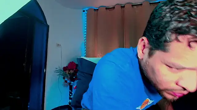 LucasGaeel online show from 11-25-25, 03:17