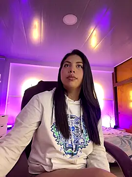 kloe28 online show from 09-29-25, 03:44