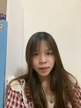 Snapshot of Hanaa07_ chatting on 10-15-25, 12:33 Hanaa07 online show from 10-15-25, 12:33