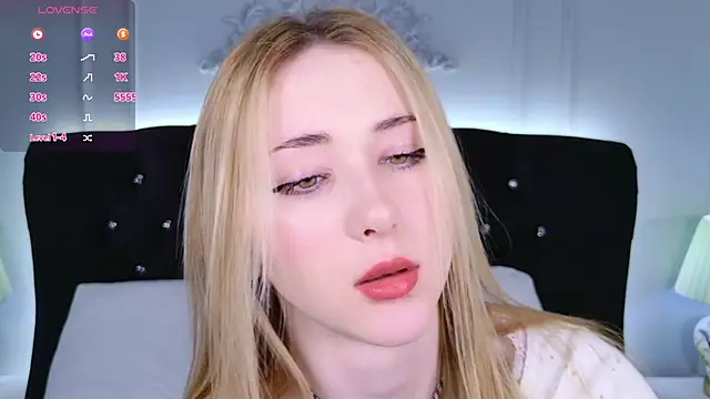 LiraKink online show from 03-26-26, 06:41