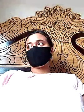 Love Queen11 online show from 09-26-25, 05:44