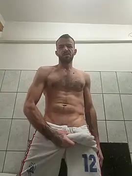Snapshot of sexyman1936 chatting on 02-18-26, 06:09 sexyman1936 online show from 02-18-26, 06:09