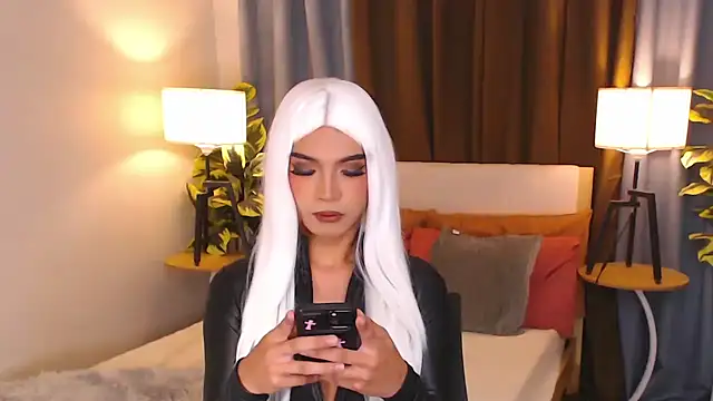 Snapshot of AmarraSins chatting on 09-29-25, 08:24 AmarraSins online show from 09-29-25, 08:24