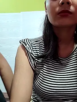 Snapshot of jaan_jaanvii chatting on 10-11-25, 05:55 jaan jaanvii online show from 10-11-25, 05:55