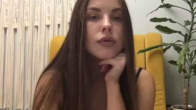 Snapshot of Cynoreya chatting on 11-09-25, 03:21 Cynoreya online show from 11-09-25, 03:21