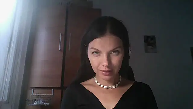 Lorivell online show from 11-04-25, 03:22