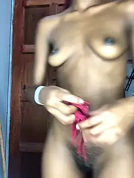 Snapshot of Caramel102004 chatting on 03-20-26, 10:03 Caramel102004 online show from 03-20-26, 10:03