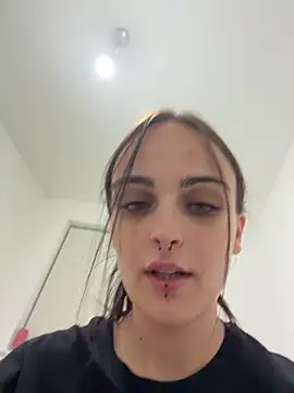 Snapshot of ScarStarX chatting on 05-16-26, 01:13 ScarStarX online show from 05-16-26, 01:13
