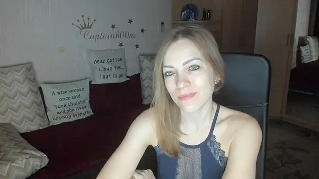 Tiffany Bates online show from 12-02-25, 03:45