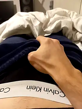 Snapshot of ruiiizz chatting on 03-07-26, 11:24 ruiiizz online show from 03-07-26, 11:24