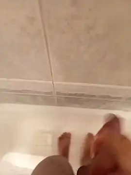 ruiiizz online show from 04-28-26, 01:49