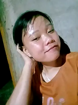 Snapshot of Samyy_xx chatting on 10-17-25, 12:30 Samyy xx online show from 10-17-25, 12:30