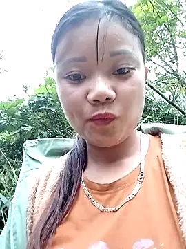 Snapshot of Samyy_xx chatting on 11-21-25, 12:10 Samyy xx online show from 11-21-25, 12:10