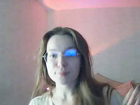 Melirynn online show from 10-28-25, 04:31