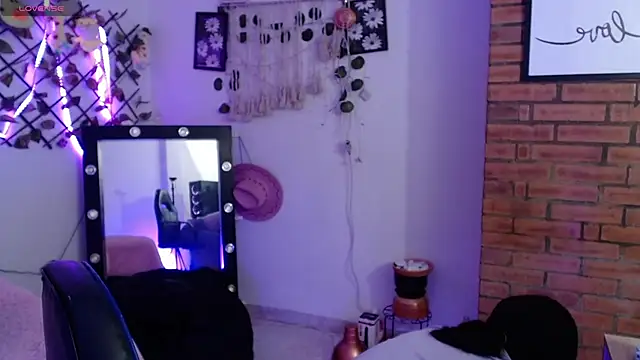 isa bunny18 online show from 10-07-25, 03:14