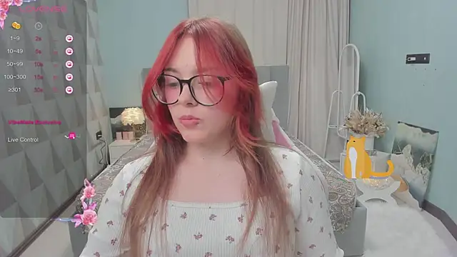 Snapshot of Monaco_Sun chatting on 10-14-25, 06:09 Monaco Sun online show from 10-14-25, 06:09