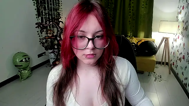 Snapshot of Monaco_Sun chatting on 11-02-25, 06:32 Monaco Sun online show from 11-02-25, 06:32