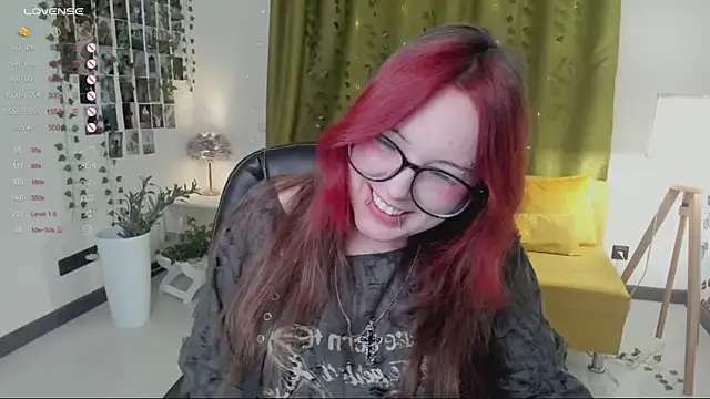 Snapshot of Monaco_Sun chatting on 11-21-25, 06:17 Monaco Sun online show from 11-21-25, 06:17