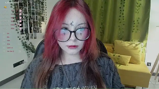 Snapshot of Monaco_Sun chatting on 11-26-25, 07:48 Monaco Sun online show from 11-26-25, 07:48