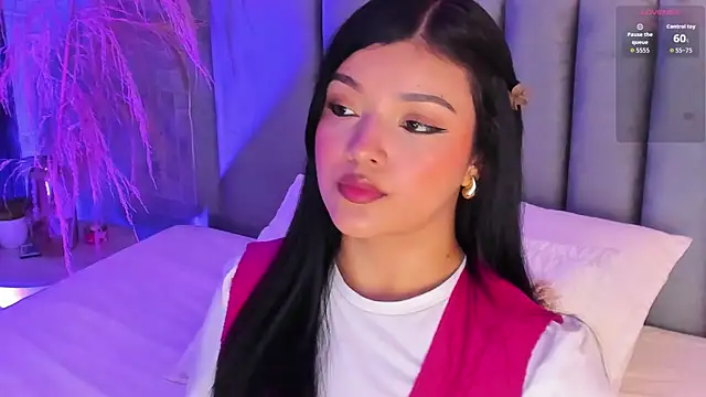 Snapshot of EmmaBlossom chatting on 10-09-25, 06:28 EmmaBlossom online show from 10-09-25, 06:28