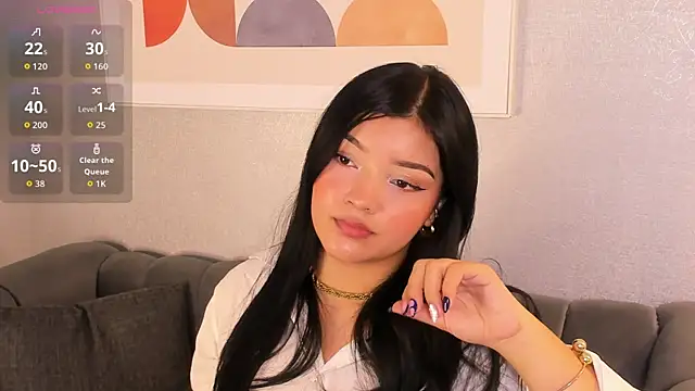 Snapshot of EmmaBlossom chatting on 10-13-25, 05:35 EmmaBlossom online show from 10-13-25, 05:35