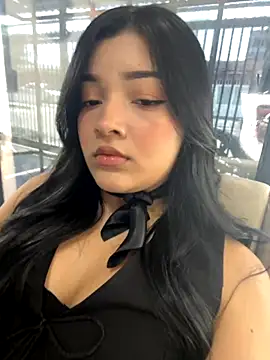 Snapshot of EmmaBlossom chatting on 10-16-25, 06:31 EmmaBlossom online show from 10-16-25, 06:31