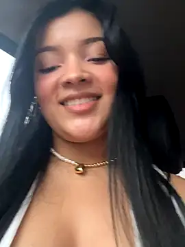 Snapshot of EmmaBlossom chatting on 10-24-25, 07:54 EmmaBlossom online show from 10-24-25, 07:54