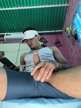 Pingasaboy20 online show from 06-17-26, 02:51