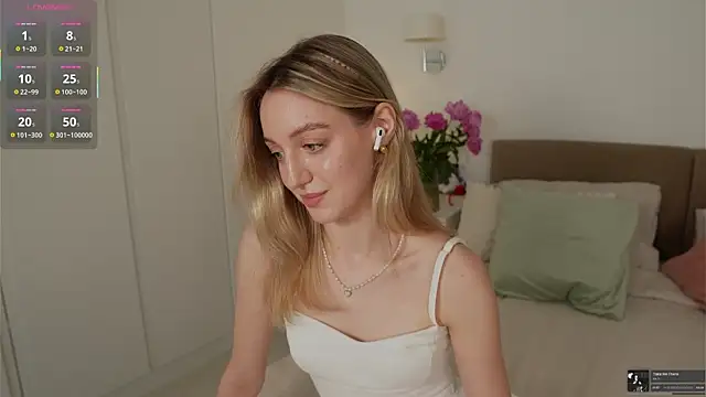 SophieBelll online show from 06-12-26, 09:19