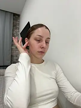 Snapshot of Im_Regina chatting on 12-14-25, 03:39 Im Regina online show from 12-14-25, 03:39