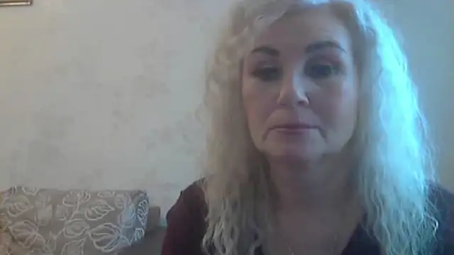 Snapshot of LadySexyBlond chatting on 11-03-25, 06:14 LadySexyBlond online show from 11-03-25, 06:14