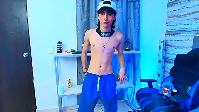 Lovers 21 online show from 10-26-25, 09:59