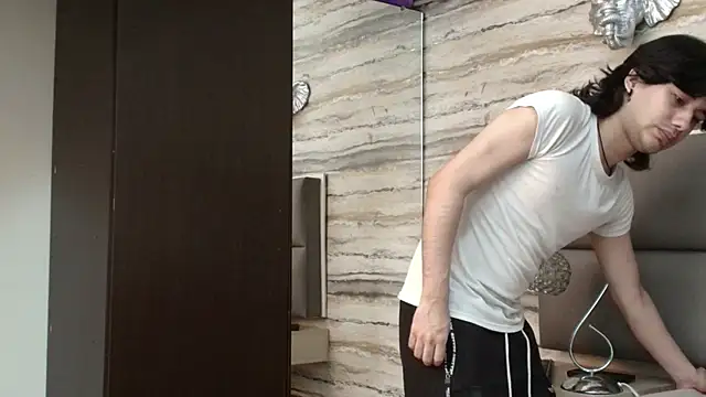 Lovers 21 online show from 04-26-26, 03:59