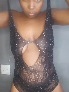 QueenLanaL online show from 10-28-25, 05:33