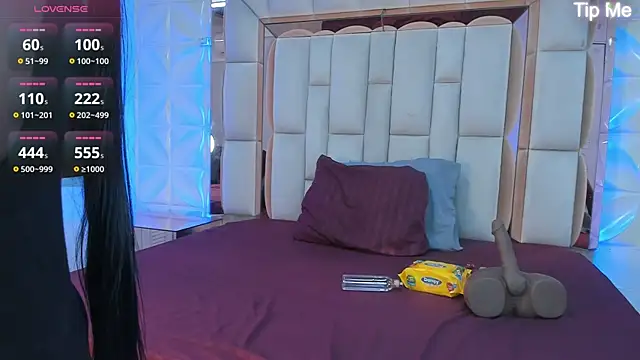 Snapshot of Sarah_Adamss chatting on 11-12-25, 12:16 Sarah Adamss online show from 11-12-25, 12:16