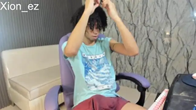 Snapshot of xion_ez chatting on 06-14-26, 07:38 xion ez online show from 06-14-26, 07:38