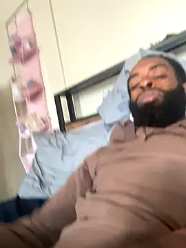 vaultclub online show from 10-20-25, 01:22