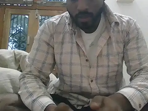 Snapshot of Raw12499 chatting on 12-18-25, 03:01 Raw12499 online show from 12-18-25, 03:01