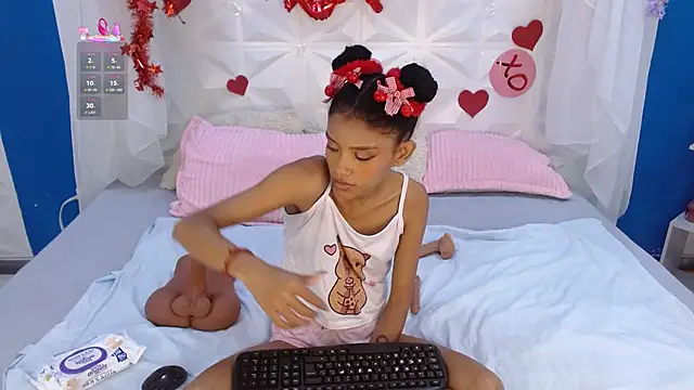 adisson petite1 online show from 02-17-26, 05:41