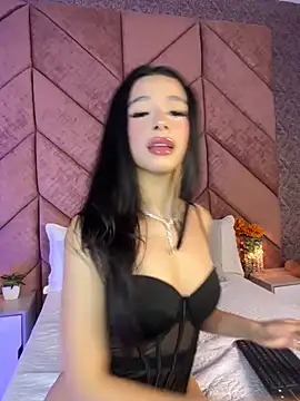 Snapshot of ChloeRosses chatting on 05-22-26, 11:49 ChloeRosses online show from 05-22-26, 11:49