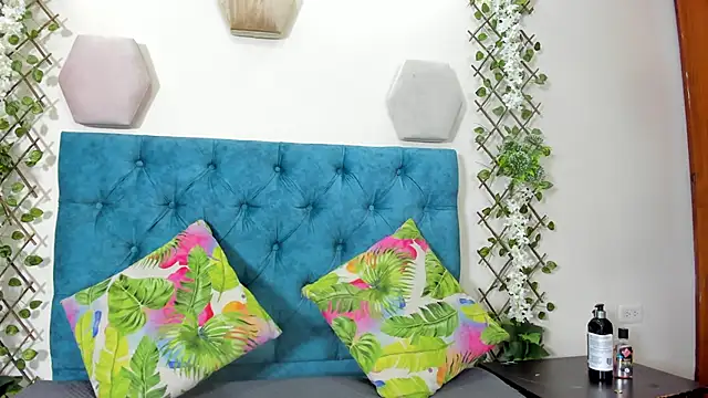 violett  rousee online show from 09-30-25, 01:49