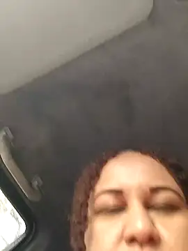 Snapshot of MEYBELLATINA chatting on 10-17-25, 10:12 MEYBELLATINA online show from 10-17-25, 10:12