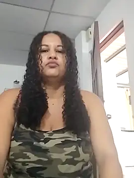 Snapshot of MEYBELLATINA chatting on 02-06-26, 10:35 MEYBELLATINA online show from 02-06-26, 10:35