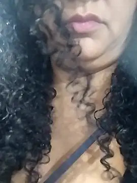 Snapshot of MEYBELLATINA chatting on 02-16-26, 09:11 MEYBELLATINA online show from 02-16-26, 09:11